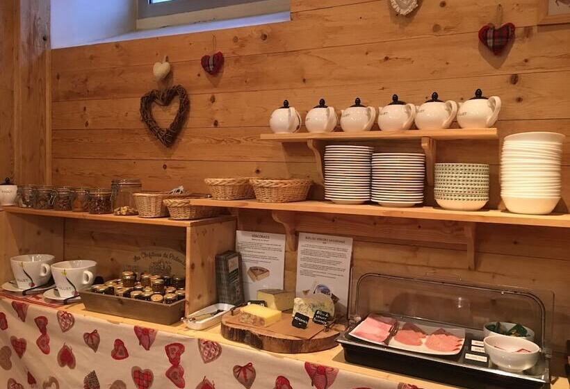 בית מלון כפרי Hôtel Le Dauphin