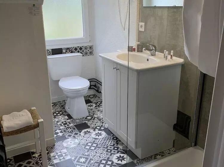 ホテル Hôtel Le Dauphin