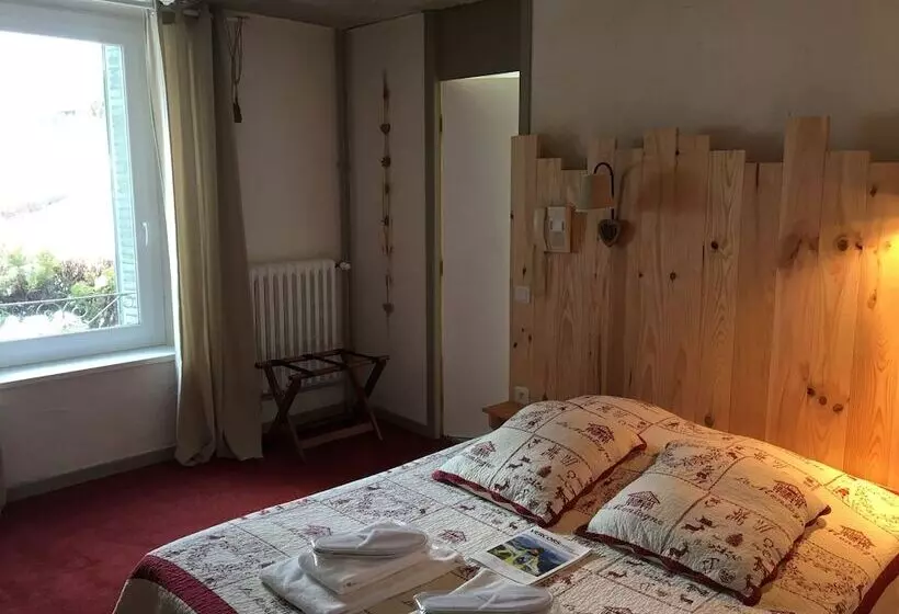 ホテル Hôtel Le Dauphin