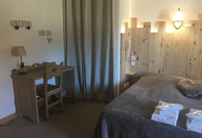 ホテル Hôtel Le Dauphin