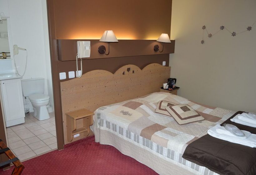 בית מלון כפרי Hôtel Le Dauphin