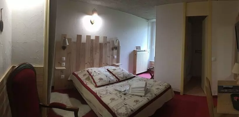 ホテル Hôtel Le Dauphin