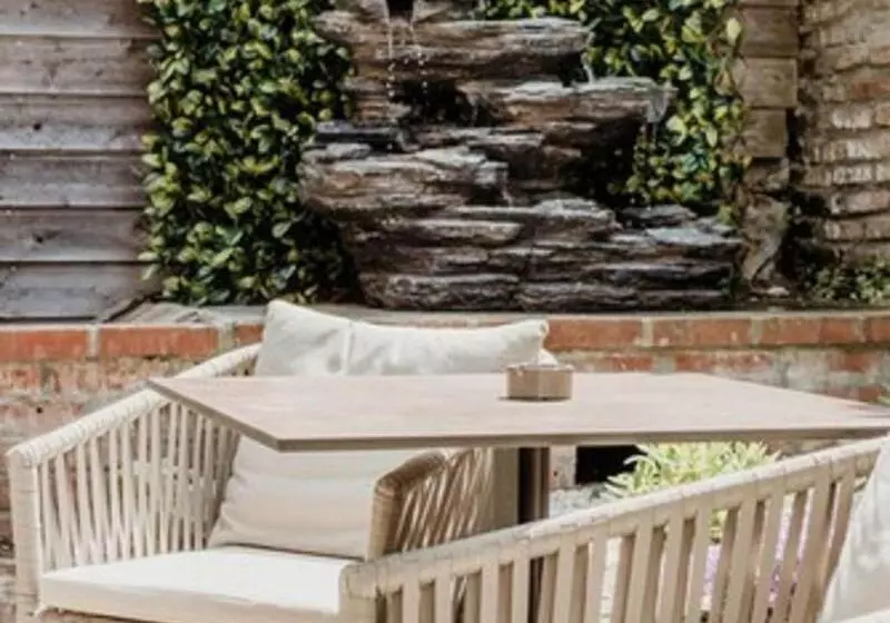 هتل La Villa 10 Hôtel Spa