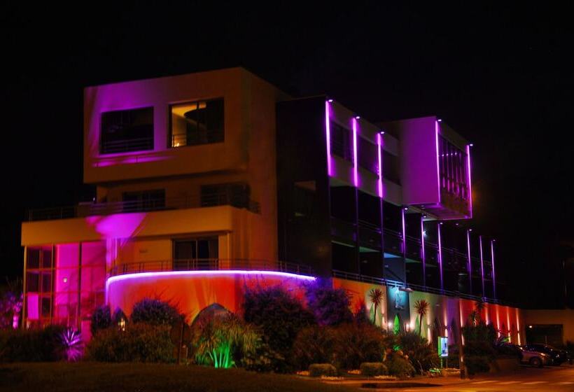 فندق Oz Inn Hôtel & Spa