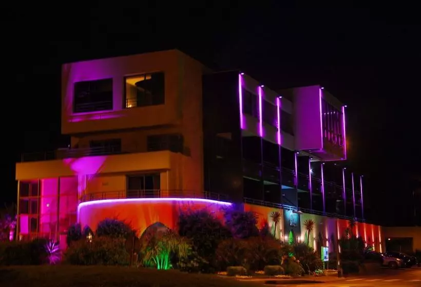 هتل Oz Inn Hôtel & Spa