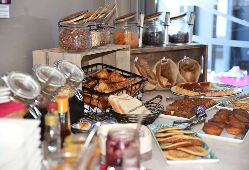 فندق Oz Inn Hôtel & Spa