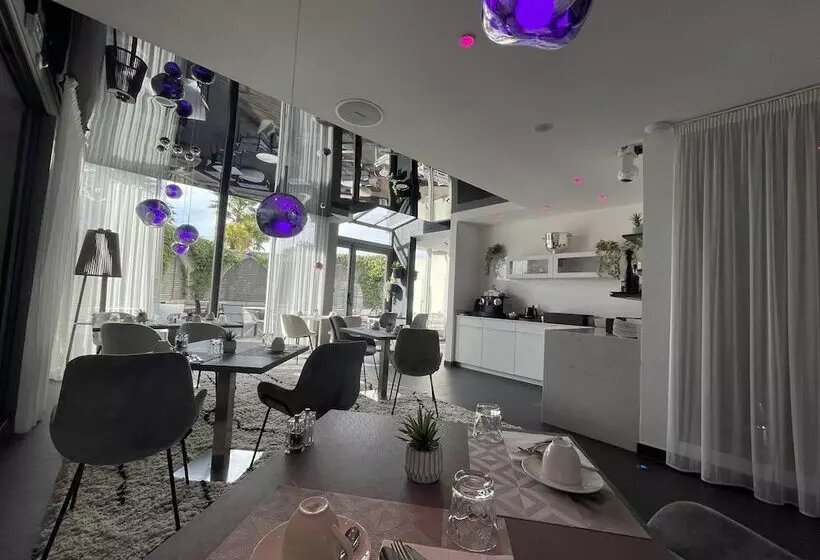 هتل Oz Inn Hôtel & Spa