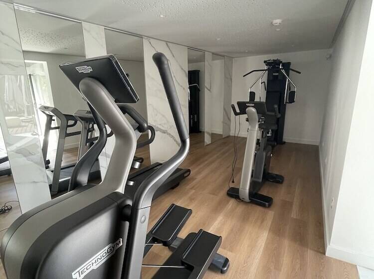 فندق Oz Inn Hôtel & Spa