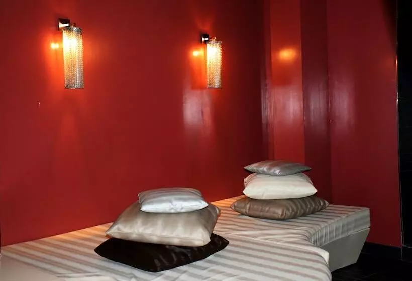 هتل Oz Inn Hôtel & Spa