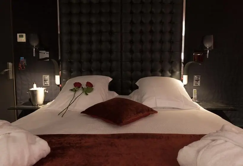 Hotelli Oz Inn Hôtel & Spa