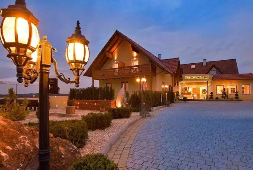 בית מלון כפרי Panoramahof Loipersdorf