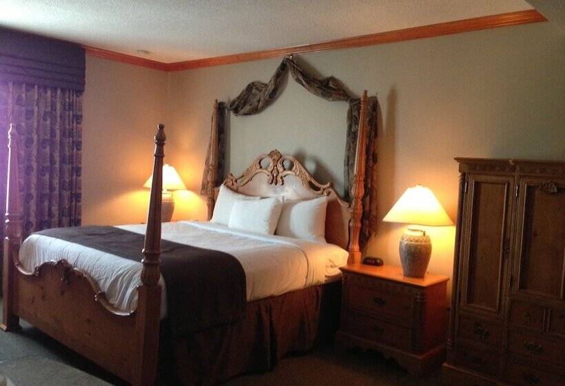 Отель Petawawa River Inn & Suites