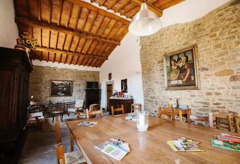 فندق ريفى Borgo Castelvecchi