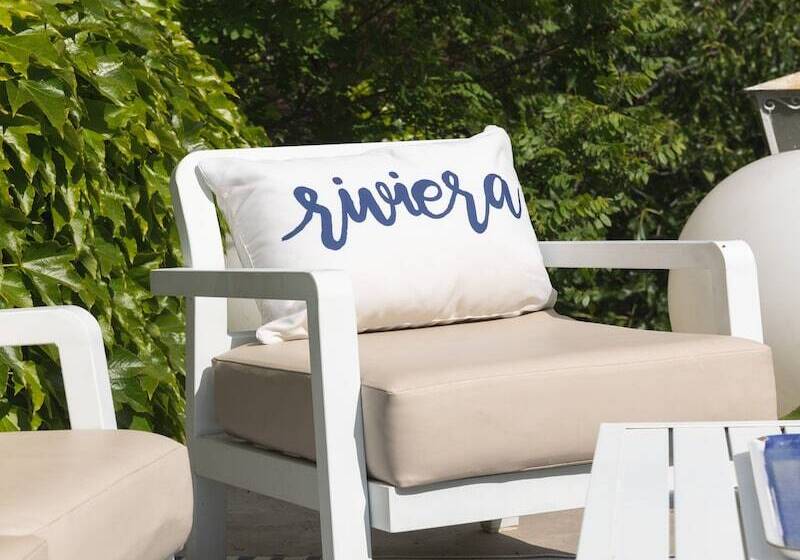 هتل De La Plage Mahogany