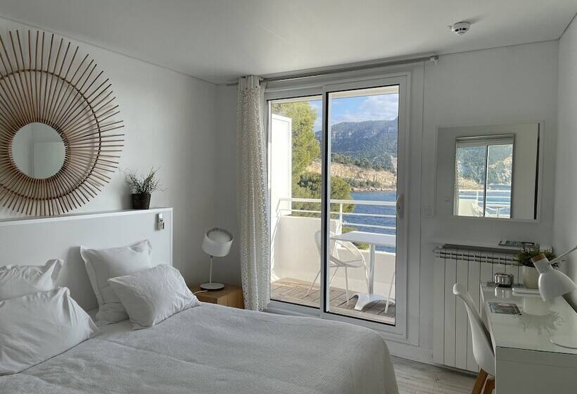 هتل De La Plage Mahogany