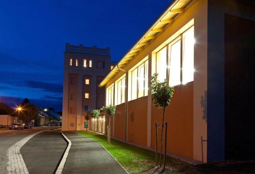 Jufa Hotel Weinviertel Eselsmühle