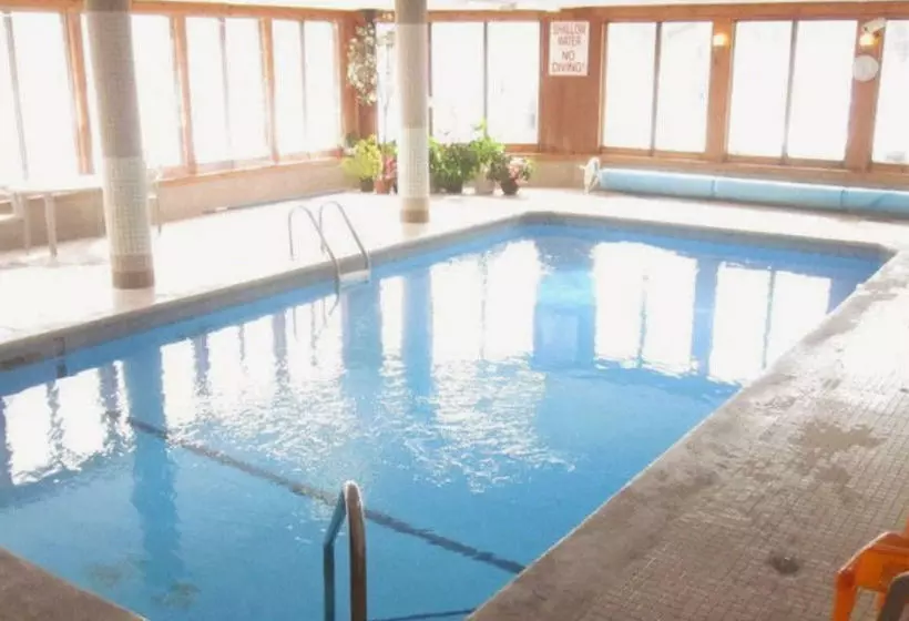 汽车旅馆 Travelodge Wasaga Beach