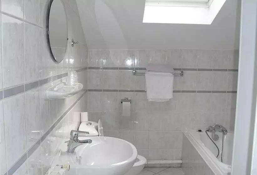 هتل Hôtel Newyork