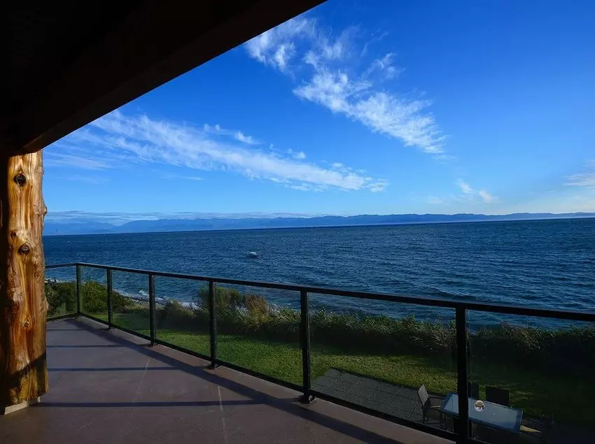 Points West Oceanfront Resort