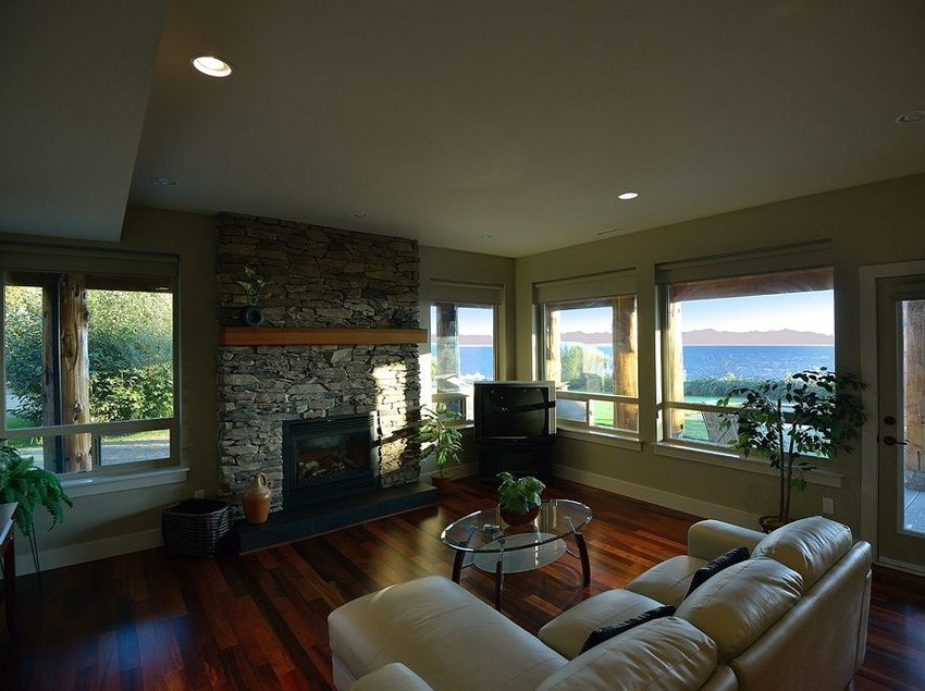 Points West Oceanfront Resort