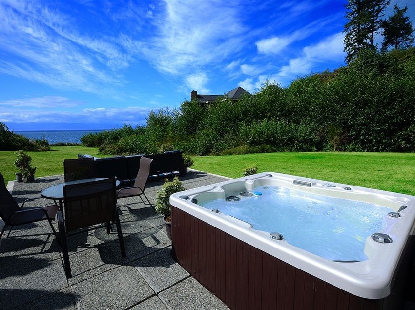 Points West Oceanfront Resort