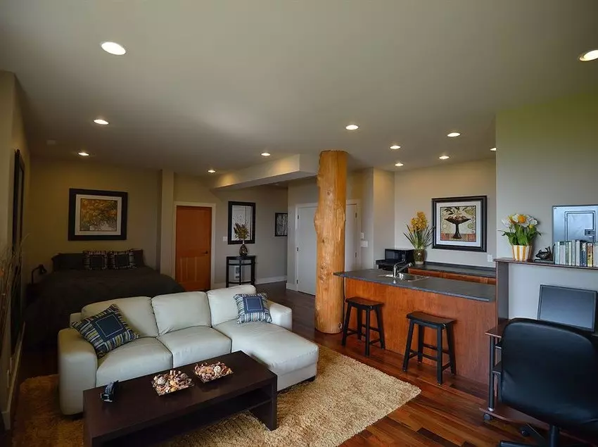 Points West Oceanfront Resort