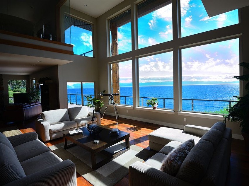 Points West Oceanfront Resort