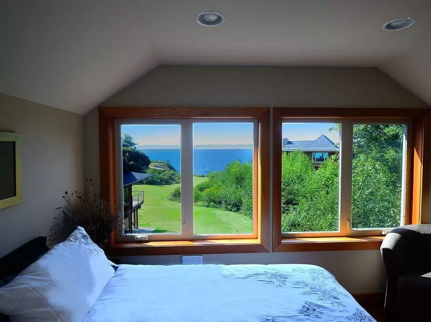 Points West Oceanfront Resort