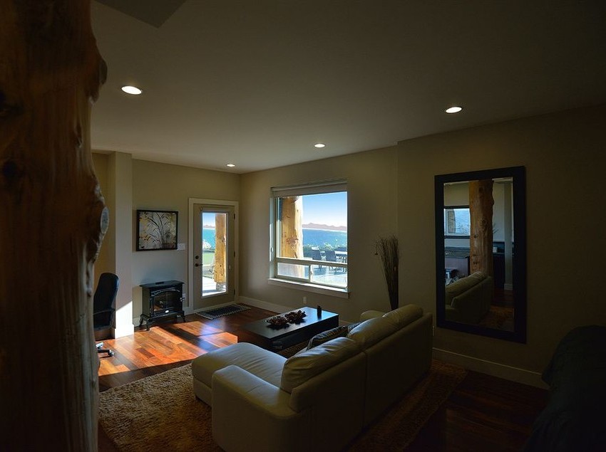 Points West Oceanfront Resort