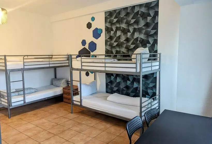 هاستل Ootel.com