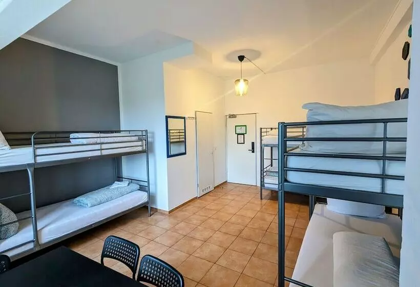 هاستل Ootel.com