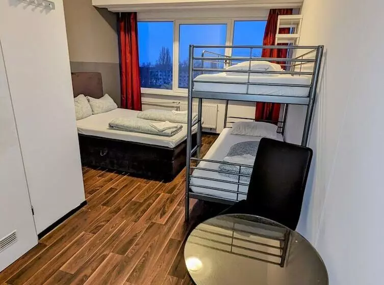 هاستل Ootel.com