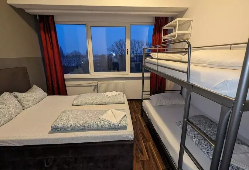 هاستل Ootel.com