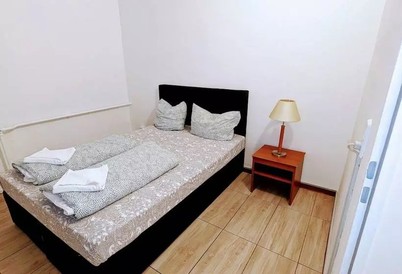 هاستل Ootel.com