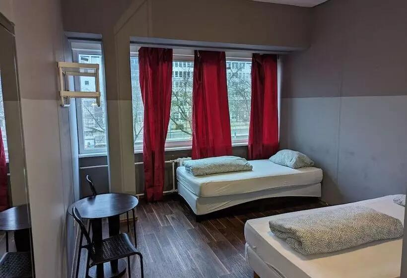 هاستل Ootel.com