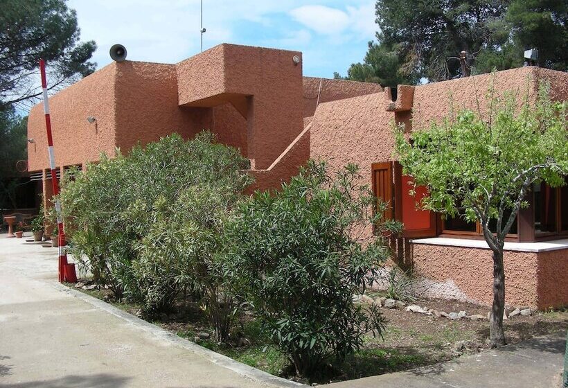 فندق صغير Villaggio Camping Nurral