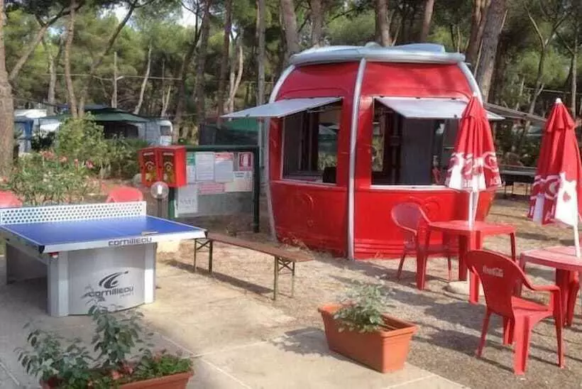 הוסטל Villaggio Camping Nurral