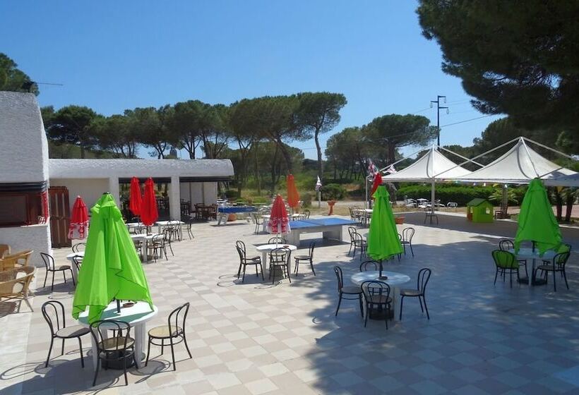 فندق صغير Villaggio Camping Nurral