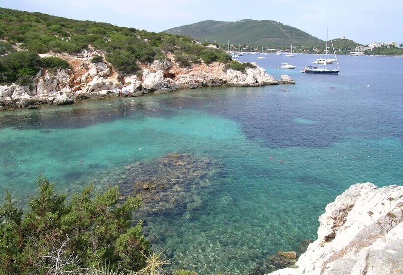 فندق صغير Villaggio Camping Nurral