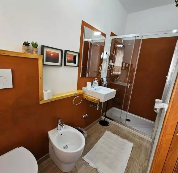 تختخواب و صبحانه Antonhouse