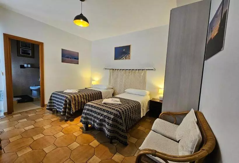 تختخواب و صبحانه Antonhouse