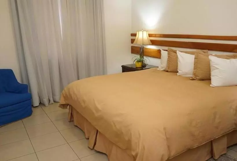 هتل Casa Del Arbol