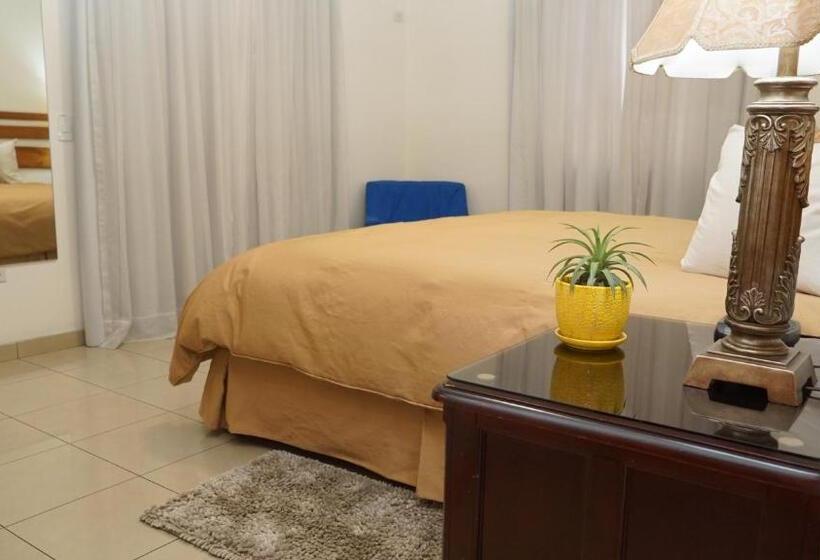 هتل Casa Del Arbol