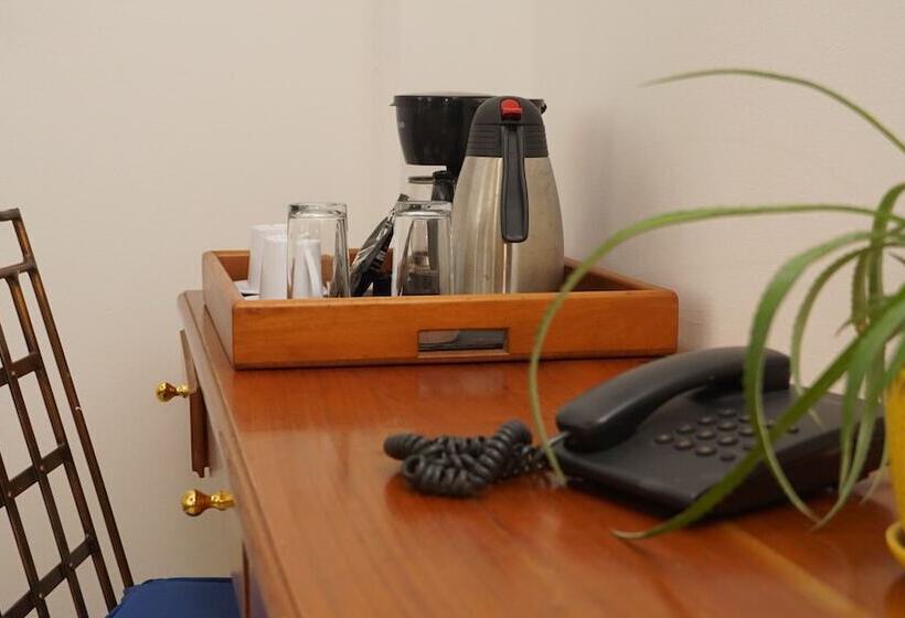 هتل Casa Del Arbol