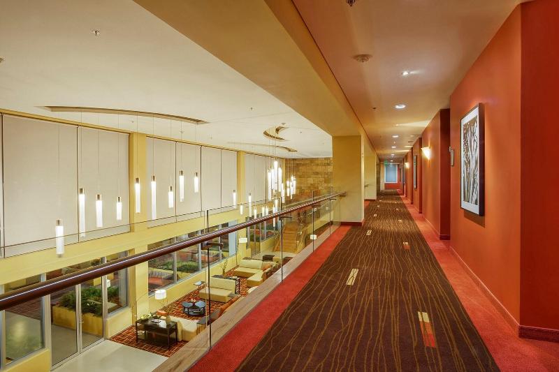 فندق Courtyard By Marriott Leon At The Poliforum