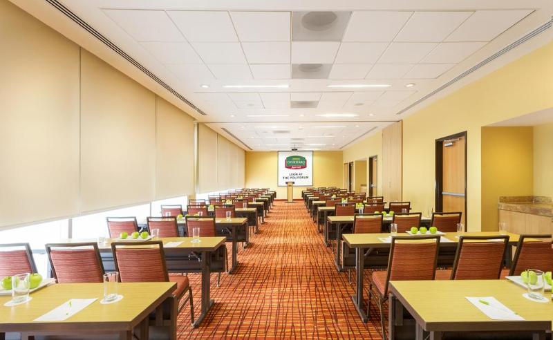 فندق Courtyard By Marriott Leon At The Poliforum