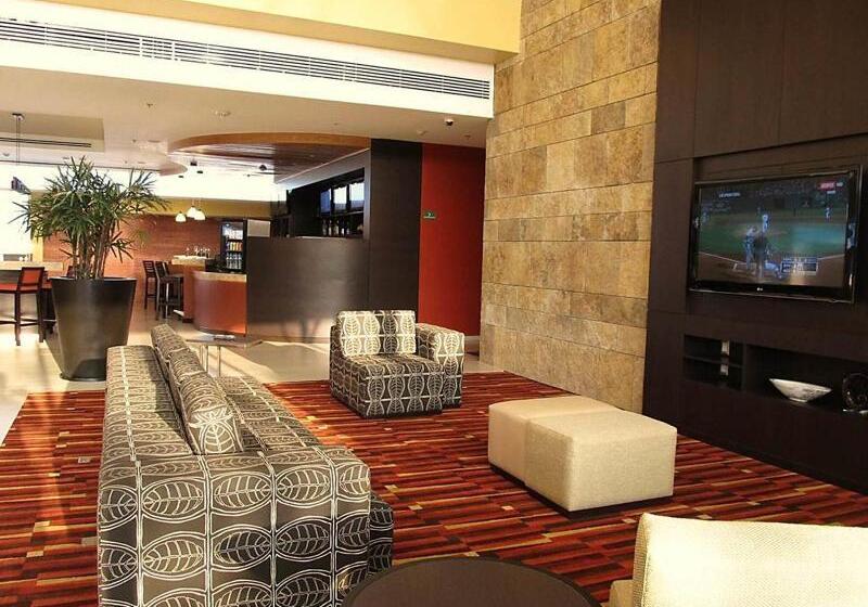 فندق Courtyard By Marriott Leon At The Poliforum