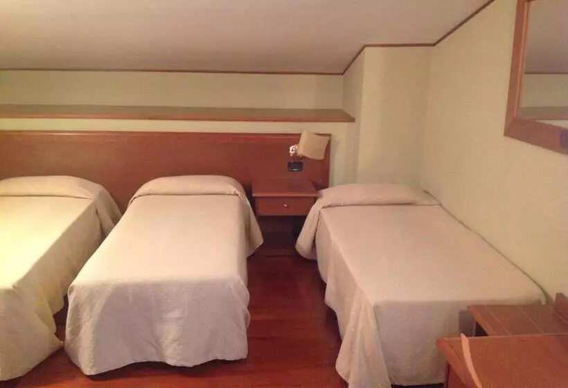 Отель Dimora Adriana