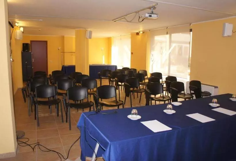 Отель Dimora Adriana