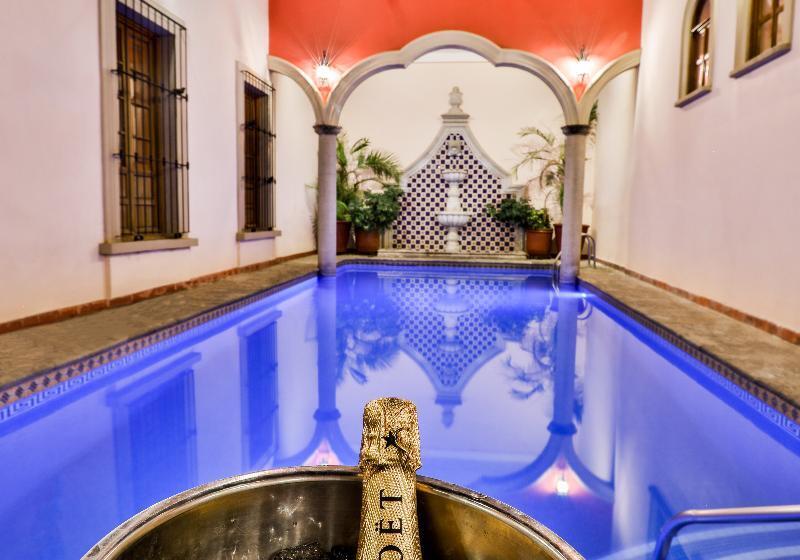 هتل Gran Casa Sayula Galeria & Spa